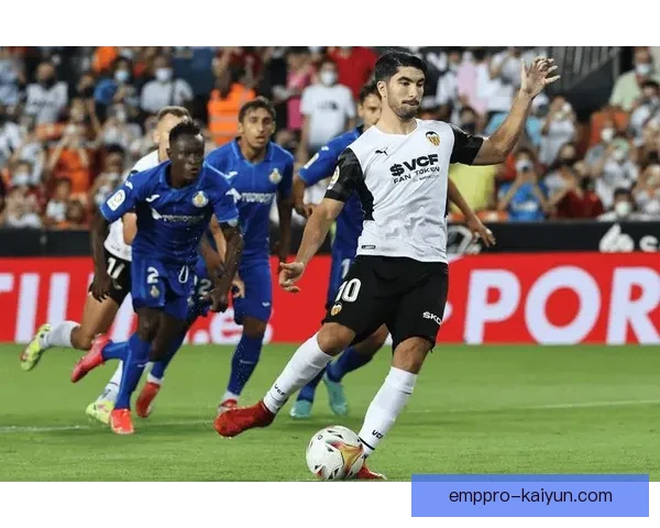 西甲赫塔费队史保级表现回顾及未来展望分析