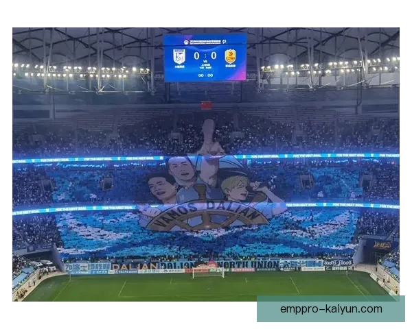 足球球队更名引发球迷热议，未来品牌形象与球队传统的融合探讨。