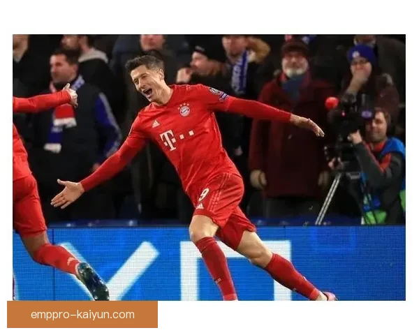 斯卡洛尼执教风格分析：战术体系与球队表现走势清晰带队表现稳健